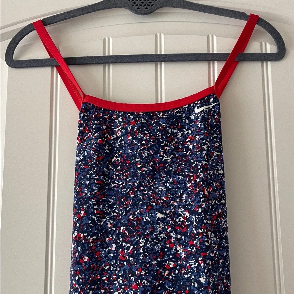 Nike Women's Red White Blue Print‎ One-Piece Swimsuit 10